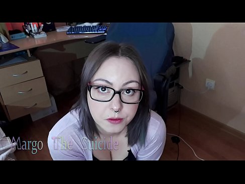 ❤️ Ang Sexy na Babae na may Salamin ay Sumipsip ng Dildo sa Camera ❤ dekalidad na porn sa amin ❌️